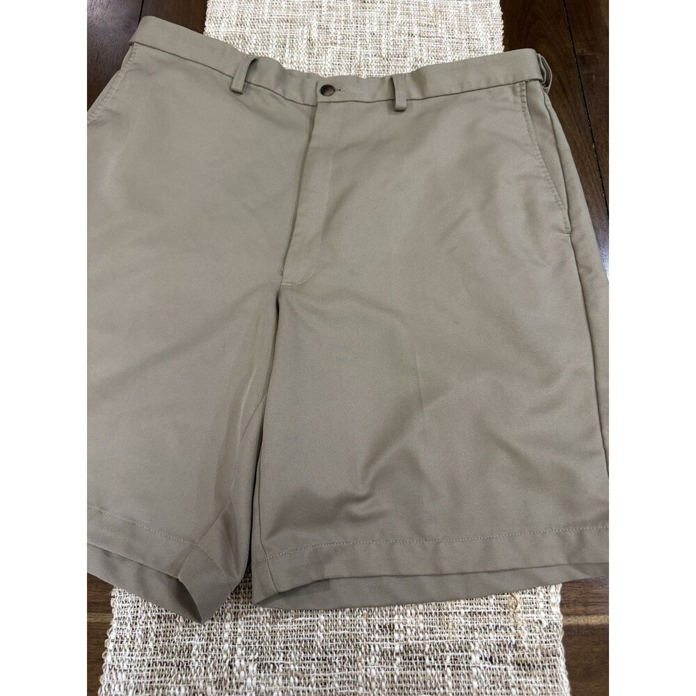 HAGGAR Cool 18 Pro Beige Shorts Men's Size 38